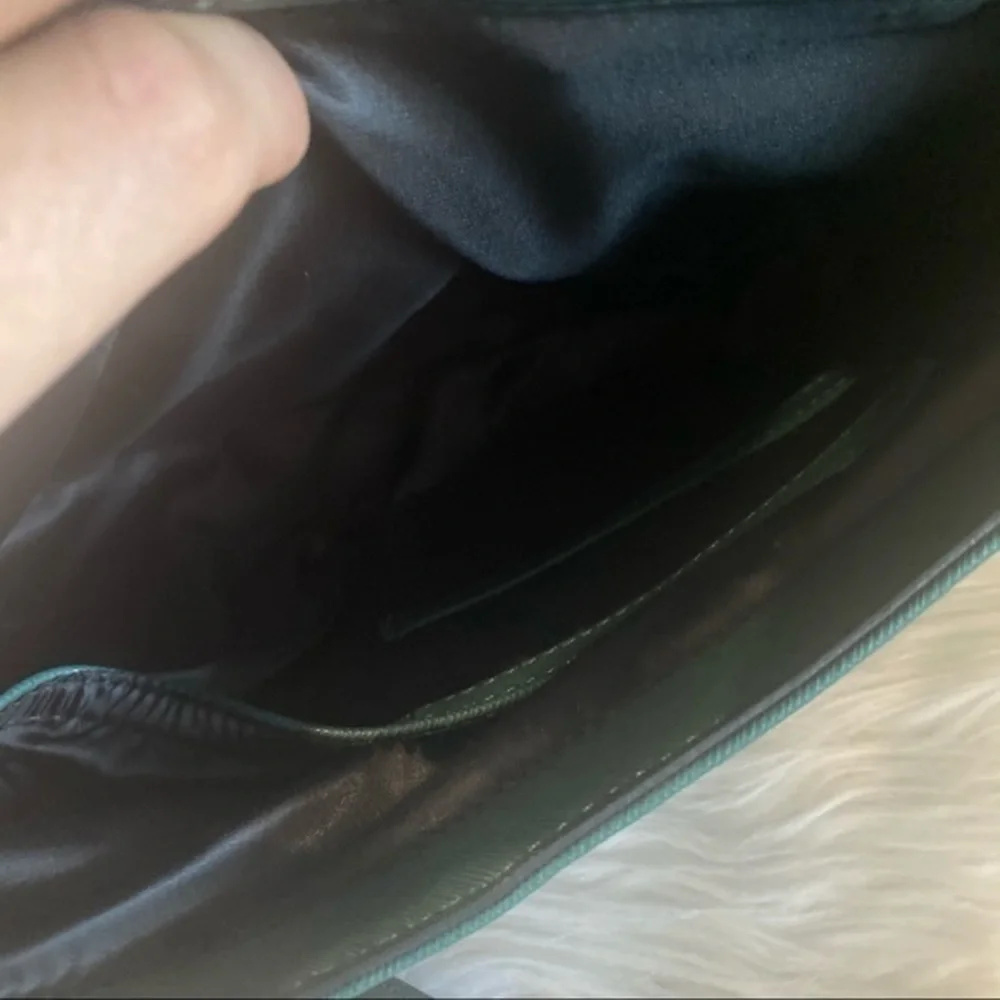New Guess Elsie Logo Flap Crossbody bag & wallet